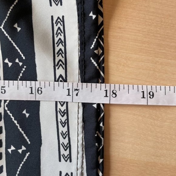 3For$20/NWOT Boxy Crop Top - Mid West - Made in USA - Picture 6 of 6